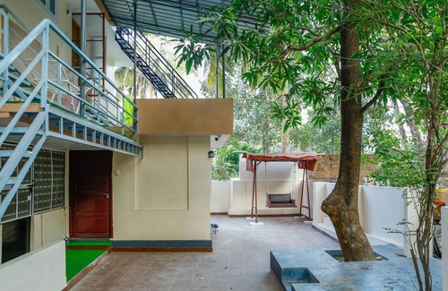Thrissur Villa | One bed room with toilet in a posh villa