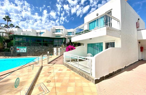 Playa del Aguila Apartment | One bedroom apartment, with Wifi, next pool in Playa del Aguila