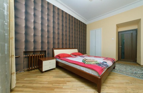 Besarabka Apartment | One bedroom. 6/2 Krutyi descent. Near Khreshchatyk