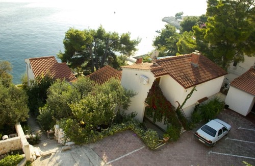 Businci Apartment | One bedroom apartment near beach Rastići, Čiovo (A-8619-c)