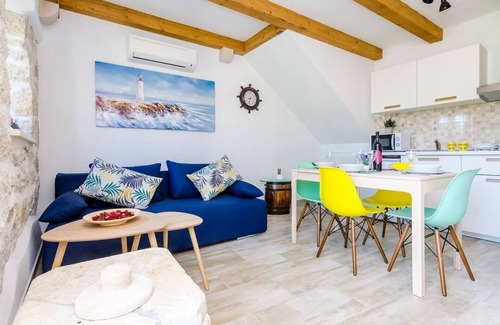 Korita Apartment | One bedroom apartment with air-conditioning Korita, Mljet (A-22342-a)