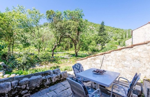 Korita Apartment | One bedroom apartment with air-conditioning Korita, Mljet (A-22342-b)