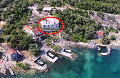 Putnikovic Apartment | One bedroom apartment near beach Žuronja, Pelješac (A-10137-b)