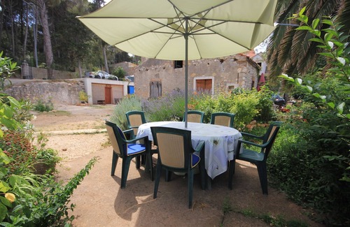 Veli Losinj Apartment | One bedroom apartment with terrace Veli Lošinj, Lošinj (A-8029-a)