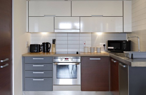 Manchester City Centre Apartment | One Bedroom Apartment in Central Manchester with pool and view