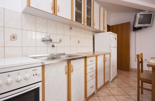 Jadrtovac Apartment | One bedroom Apartment Bajan A3 near the sea