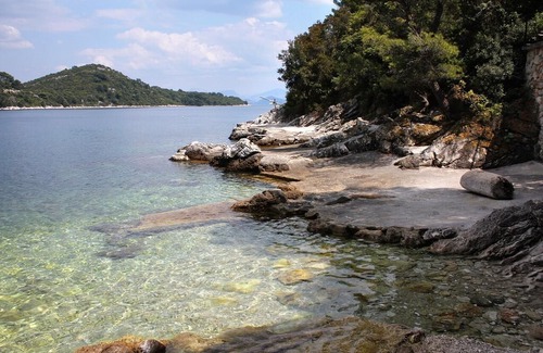 Sobra Apartment | One bedroom apartment near beach Sobra, Mljet (A-7531-a)