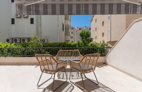 Donja luka Apartment | One bedroom apartment with terrace Makarska (A-19134-e)