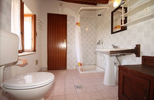 Nerezine Apartment | One bedroom apartment with air-conditioning Nerezine, Lošinj (A-330-a)