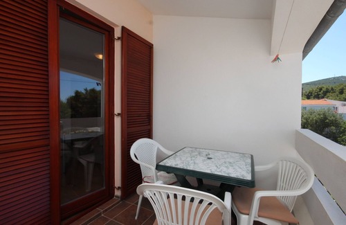 Dobropoljana Apartment | One bedroom apartment with balcony and sea view Dobropoljana, Pašman (A-8198-a)