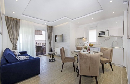 Promajna Apartment | One bedroom apartment with terrace and sea view Promajna, Makarska (A-21102-h)