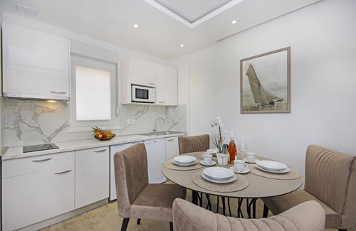 Promajna Apartment | One bedroom apartment with terrace and sea view Promajna, Makarska (A-21102-h)