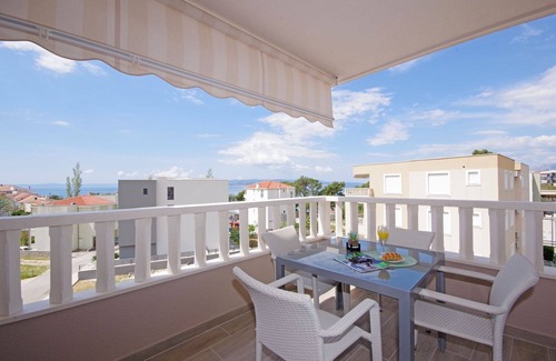 Promajna Apartment | One bedroom apartment with terrace and sea view Promajna, Makarska (A-21102-h)