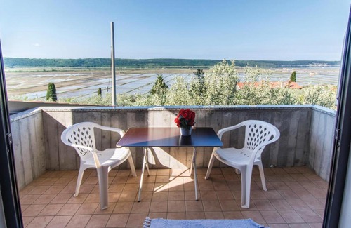 Seca Apartment | One-Bedroom Apartment in Portoroz