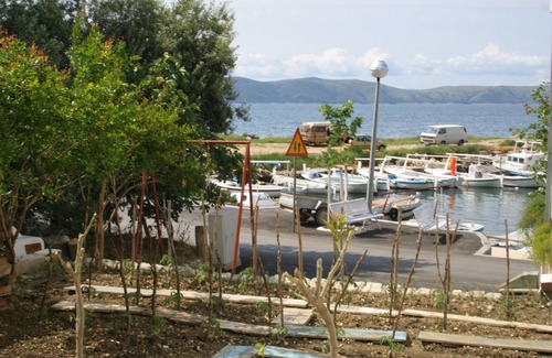 Igrane Apartment | One bedroom apartment near beach Igrane, Makarska (A-2679-a)
