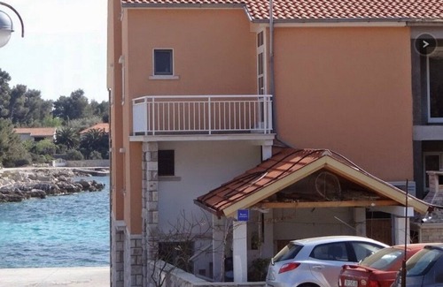 Prizba Apartment | One bedroom apartment near beach Prižba, Korčula (A-14385-a)