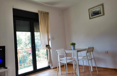 Marina Apartment | One bedroom apartment with balcony Marina, Trogir (A-18868-b)