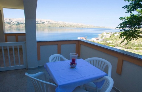 Zrce Apartment | One bedroom apartment with terrace and sea view Metajna, Pag (A-6389-c)