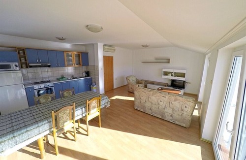 Lopar Apartment | One bedroom apartment with terrace Lopar, Rab (A-20644-b)