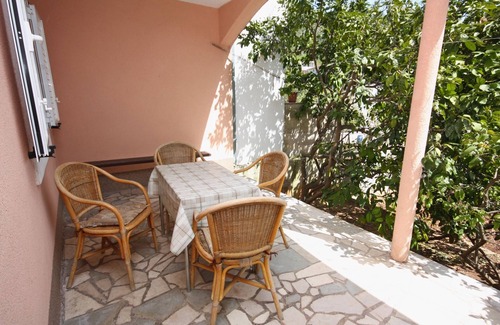 Marina Apartment | One bedroom apartment with terrace Marina, Trogir (A-6116-a)