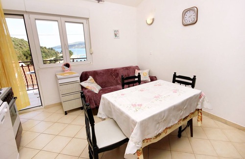 Marina Apartment | One bedroom apartment with balcony and sea view Marina, Trogir (A-10003-a)