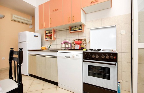 Marina Apartment | One bedroom apartment with balcony and sea view Marina, Trogir (A-10003-a)