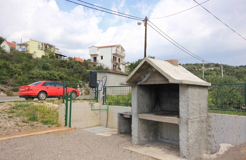 Poljica Apartment | One bedroom apartment with terrace and sea view Poljica, Trogir (A-10010-a)