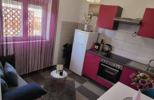 Krizna luka Apartment | One bedroom apartment with balcony and sea view Hvar (A-24484-d)
