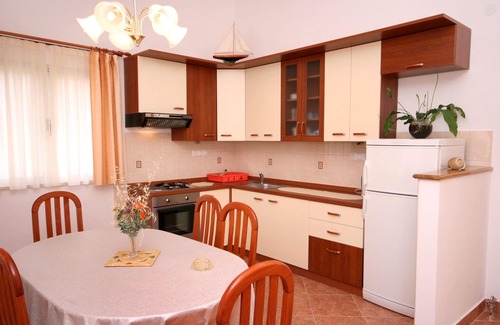 Island Hvar Apartment | One bedroom apartment with balcony Jelsa, Hvar (A-196-b)
