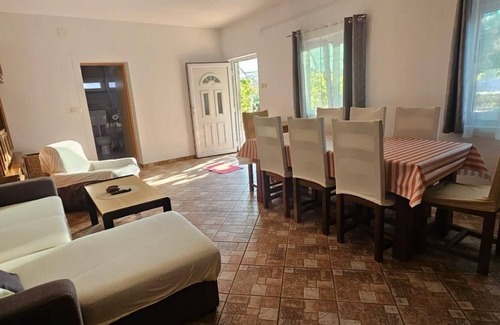 Gornji Karin Apartment | One bedroom apartment with terrace Gornji Karin, Novigrad (A-11806-a)
