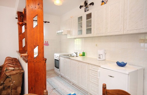 Kampor Apartment | One bedroom apartment with terrace Kampor, Rab (A-5029-c)