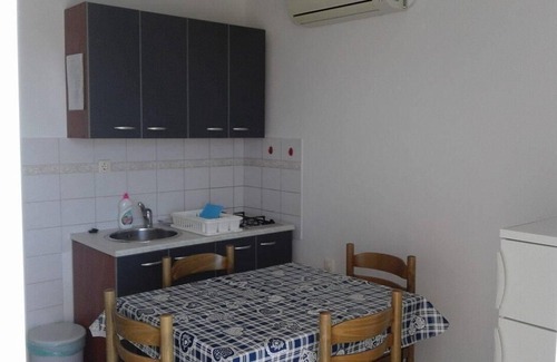 Razanac Apartment | One bedroom apartment with air-conditioning Ražanac, Zadar (A-13707-d)