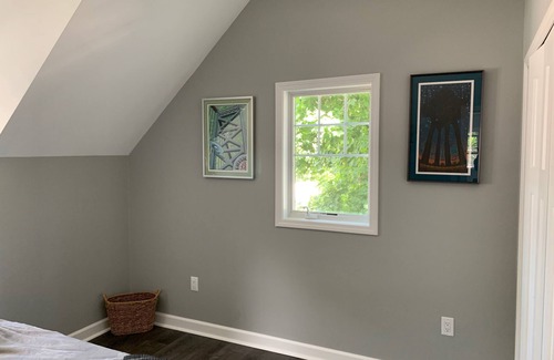 Allmendinger Heights House | One Bedroom Carriage House Near U of M Campus and Athletic Facilities