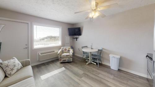 North Myrtle Beach Apartment | One Bedroom Condo Oceanfront Cherry Grove at Blue Mist Villas Unit 101