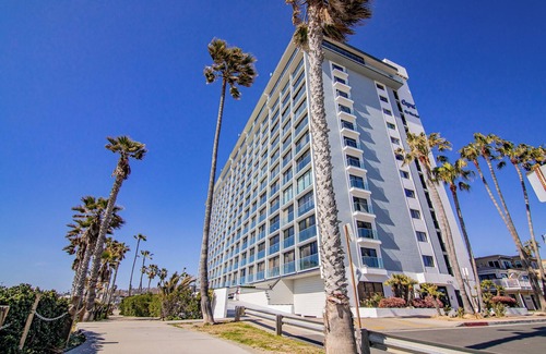 San Diego Condo | ONE BEDROOM CONDOMINIUM FULL BEACH AND OCEAN VIEW