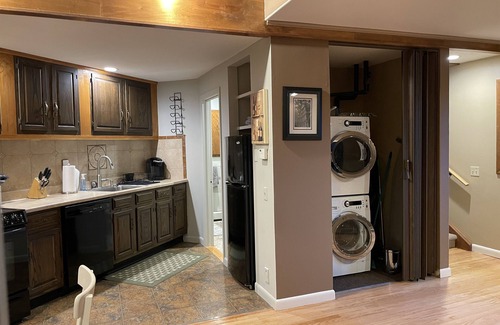 Canton House | One Bedroom Guest House Nestled in the mountain