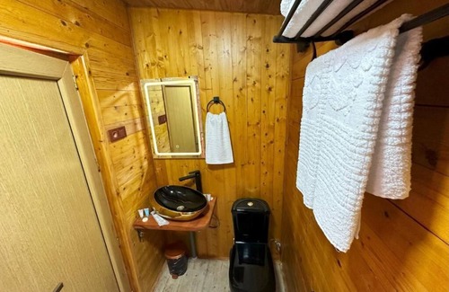 Khulo Cottage | One-Bedroom House 2 - Nika Hotel and Clubnn