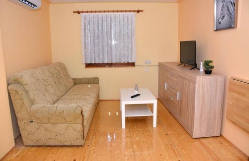 Krapinske Toplice Apartment | One bedroom apartment with air-conditioning Krapinske Toplice, Zagorje (A-20688-a)