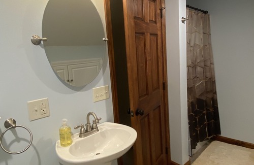 Geneva House | One Bedroom Loft with View of Seneca Lake