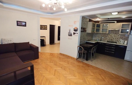 Besarabka Apartment | One bedroom. Luxe. 11 Baseina str. Centre of Kiev