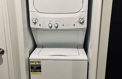 Logan - Ogontz - Fern Rock House | One bedroom out of home available, full size bed, Short distance to Center City