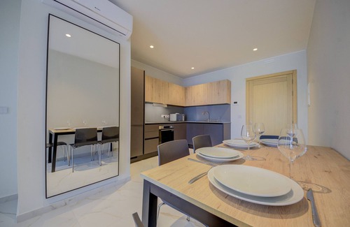 St. Andrew's Apartment | One Bedroom - Suite 8