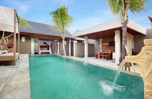 By Pass Ngurah Rai Villa | One Bedroom Suite Villa with a private pool only 5 minutes drive to the beach