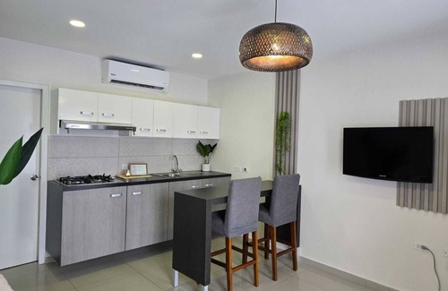 Noord Apartment | One Bedroom vacation apartment Aruba, pool, walking distance to Eagle Beach!