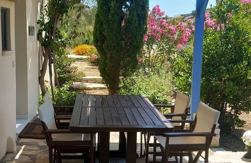 Agios Prokopios House | One bedroom villa with 1.5 bathrooms, sea view, breakfast incl.