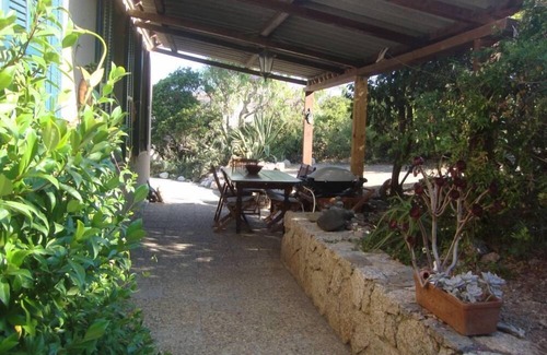 Tizzano House | One house divided in two independent parts to rent together