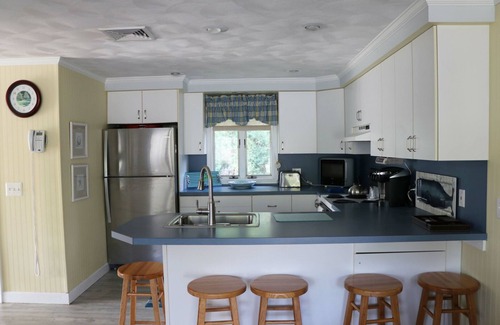 Bonnet Shores House | One Level home, A/C bonnet