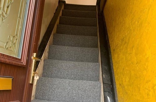Tunstall Apartment | One Lovely Apartmt 1 Double & 2 Camp Beds