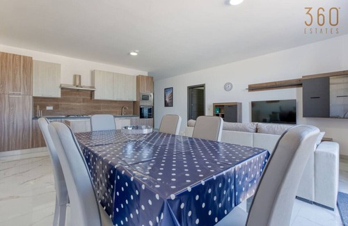 St. Paul's Bay Apartment | One of a kind 4BR penthouse with terrace & views