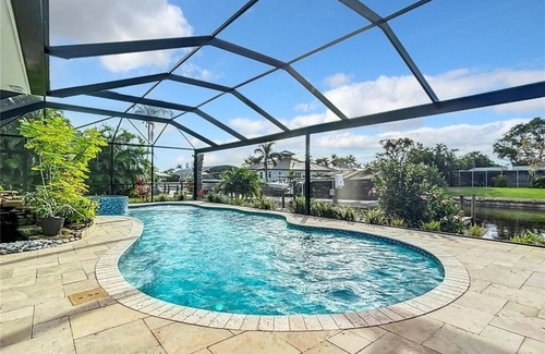 Yacht Club House | One of a kind, cozy home with NEW unique pool and hot tub